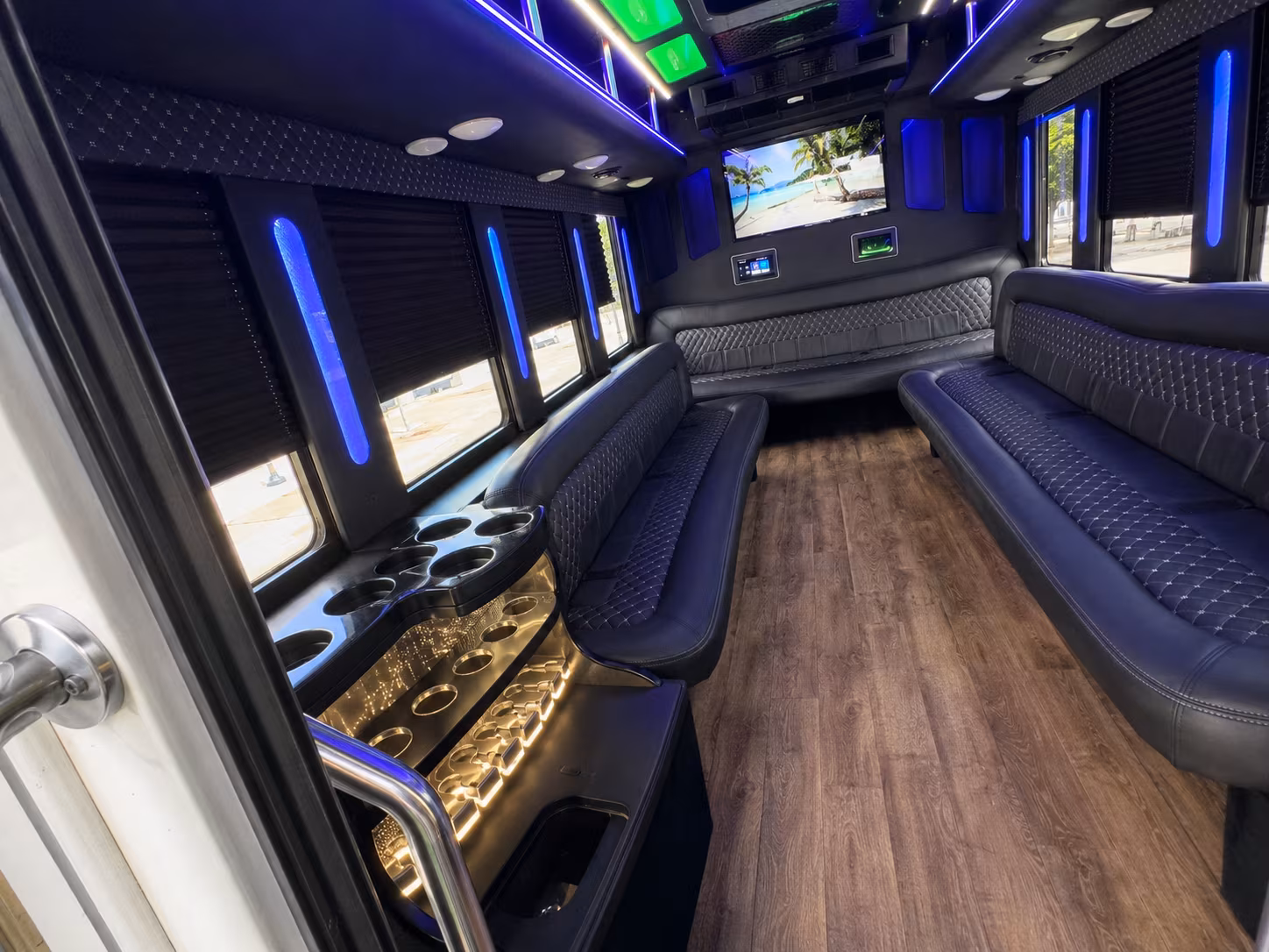 Rent a Bus to San Diego Convention Center