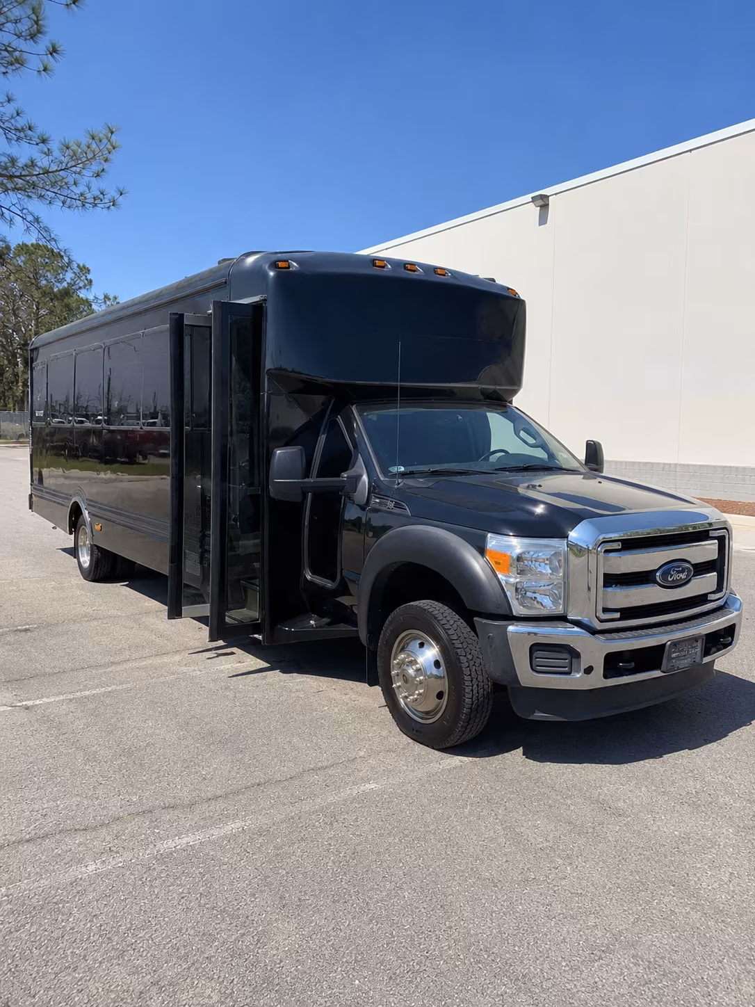 San Diego Wedding Transportation party bus exterior